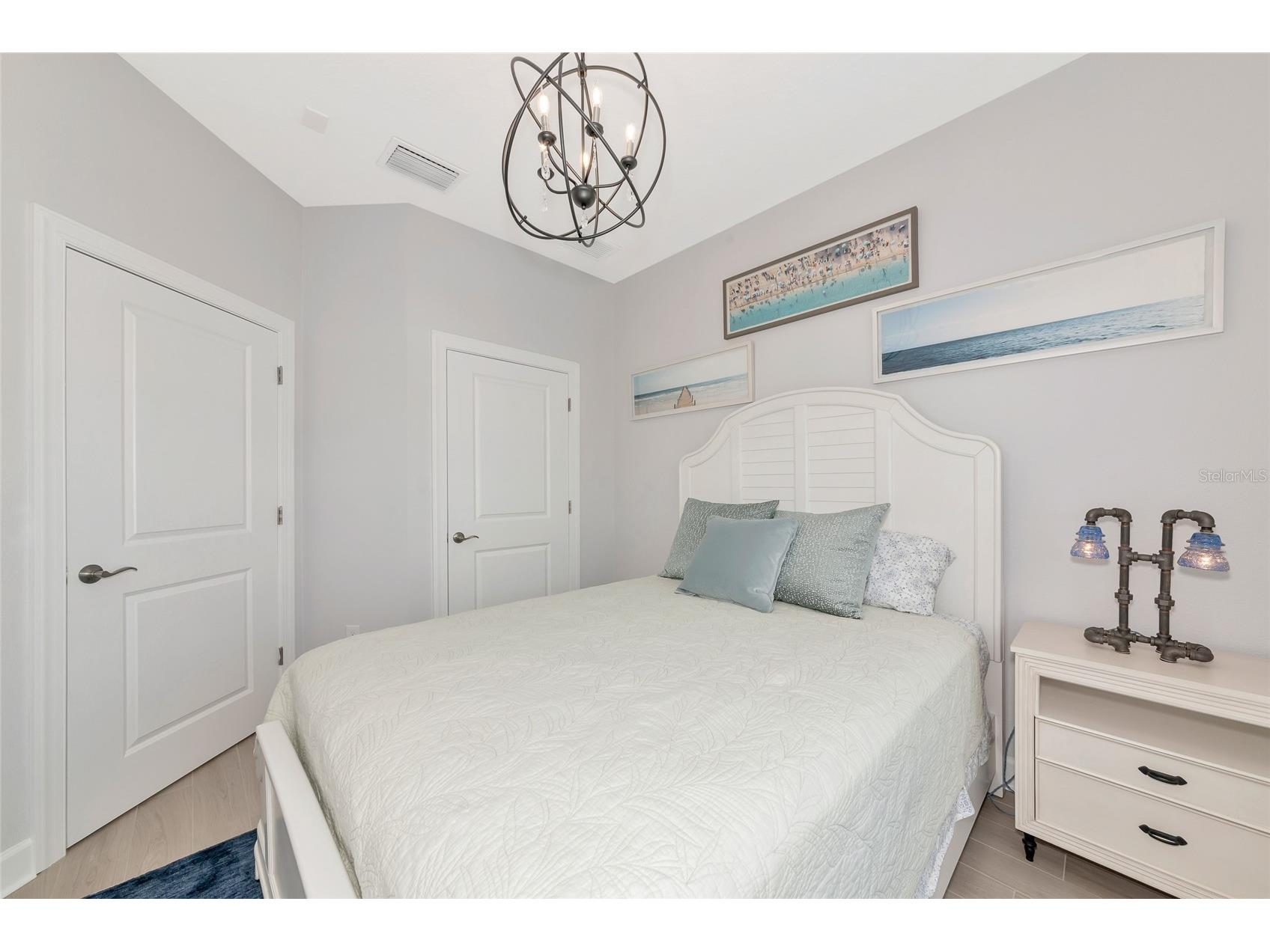 5561 Cannes Circle Sarasota FL 34231 A4652063 image25