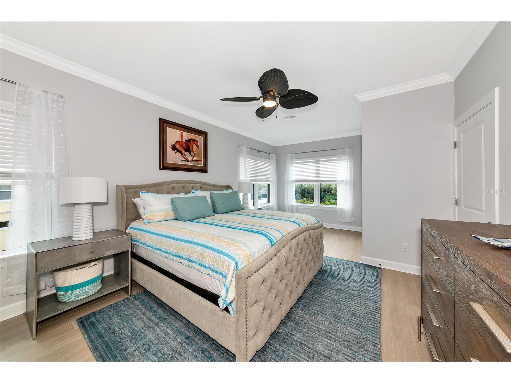 5561 Cannes Circle Sarasota FL 34231 A4652063 image29