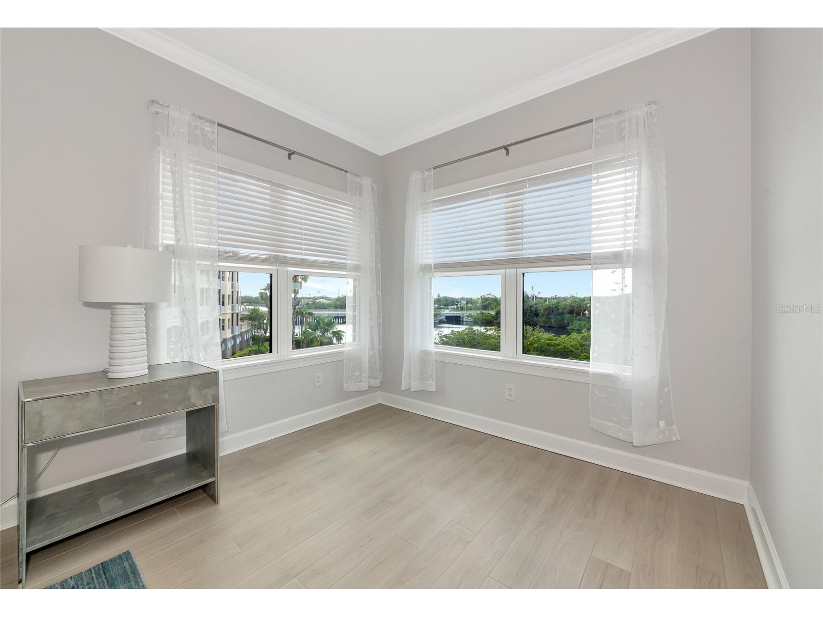 5561 Cannes Circle Sarasota FL 34231 A4652063 image31