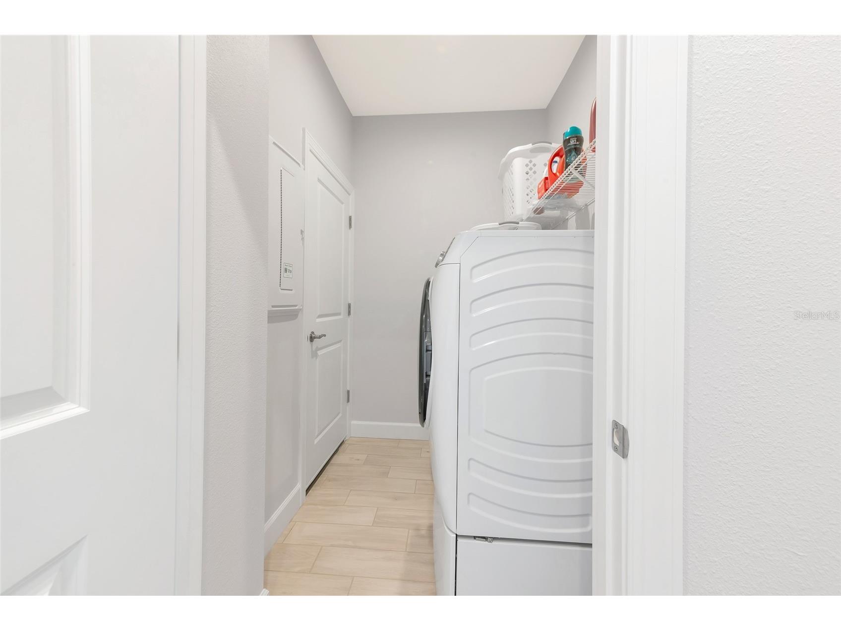 5561 Cannes Circle Sarasota FL 34231 A4652063 image40