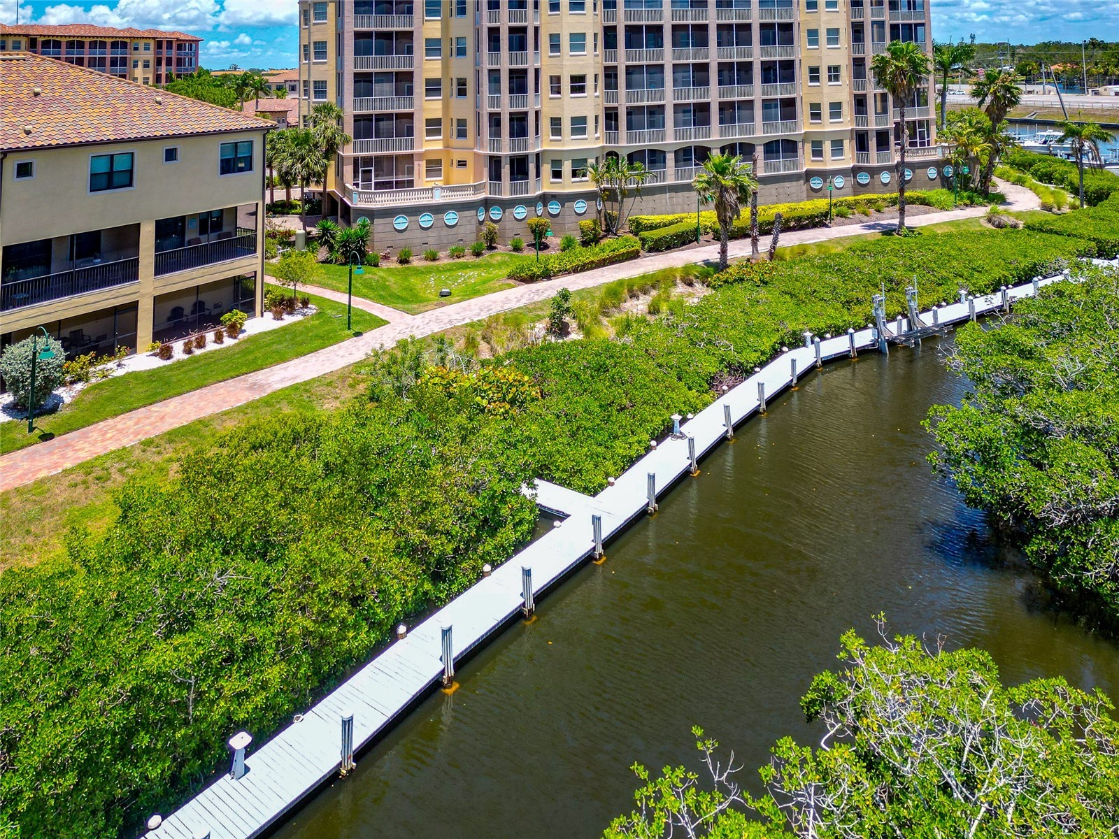 5561 Cannes Circle Sarasota FL 34231 A4652063 image45