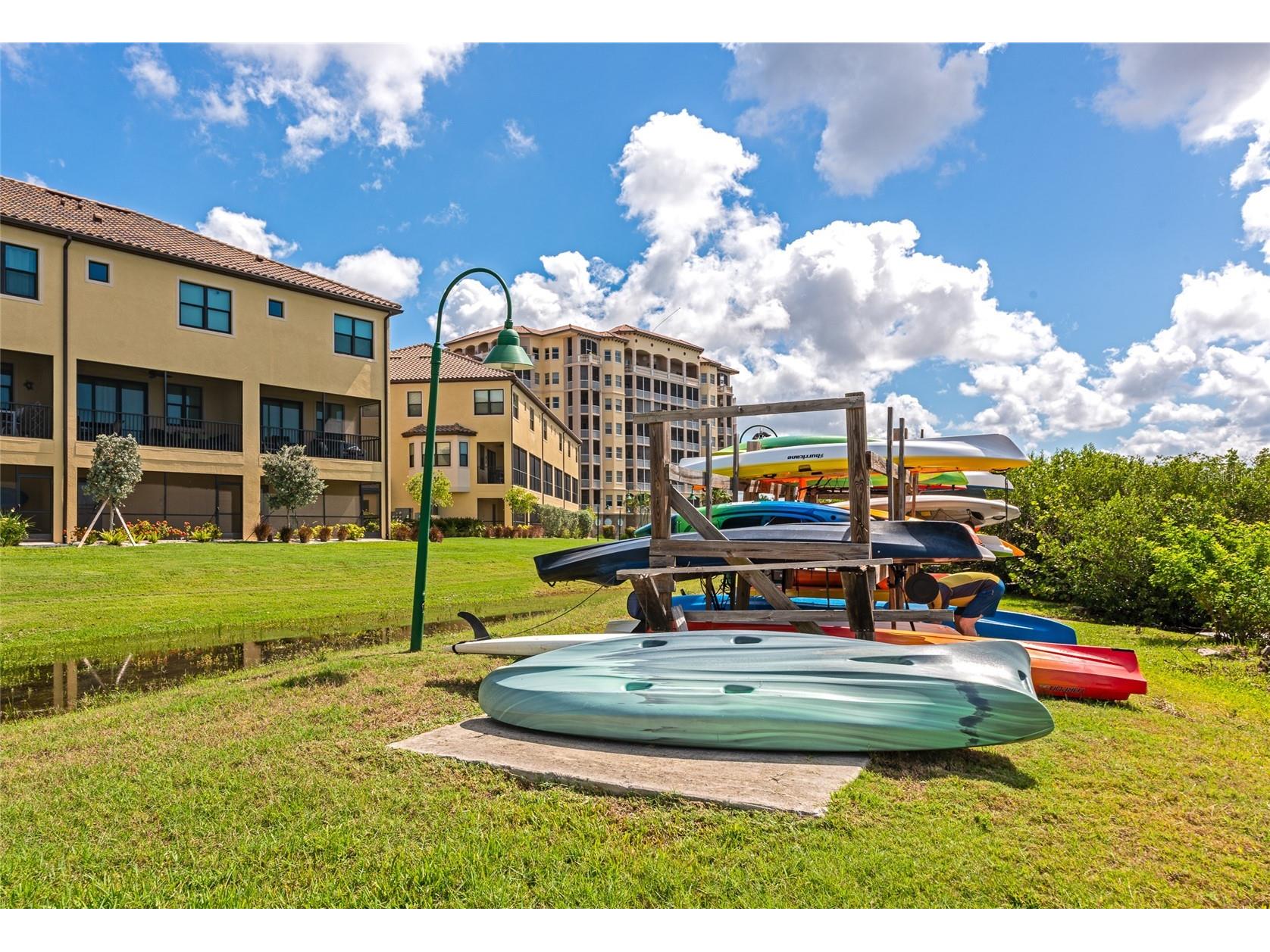 5561 Cannes Circle Sarasota FL 34231 A4652063 image48