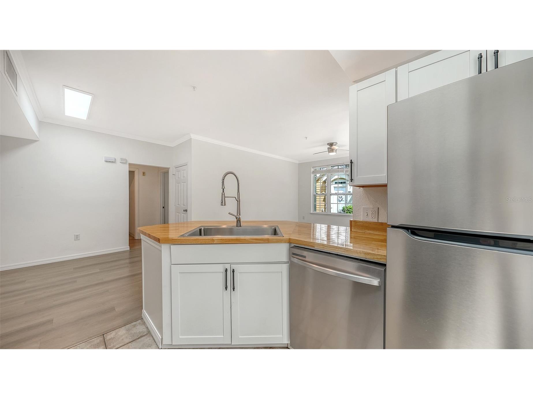 5561 Rosehill Road #104 Sarasota FL 34233 A4691365 image18