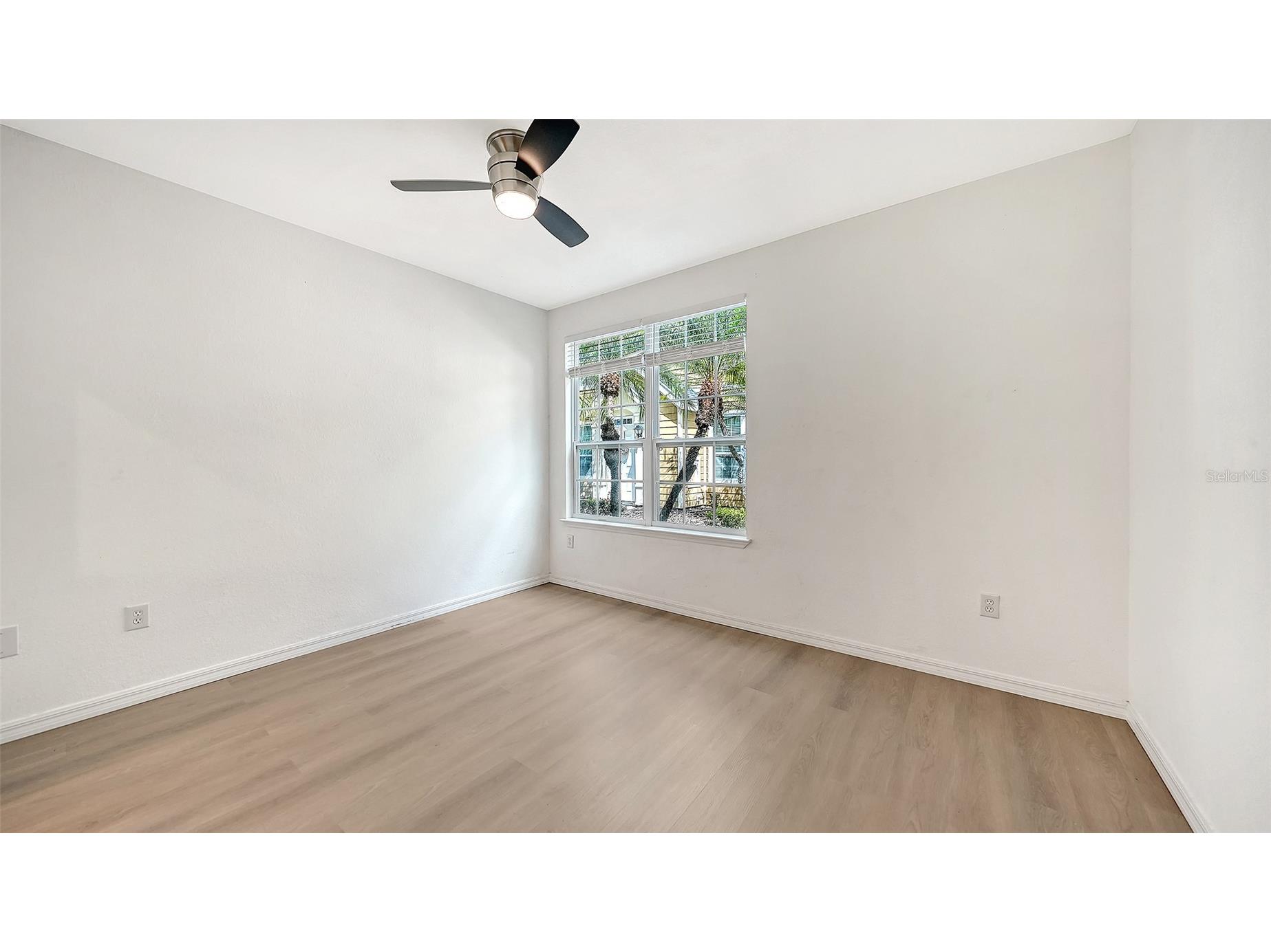 5561 Rosehill Road #104 Sarasota FL 34233 A4691365 image19