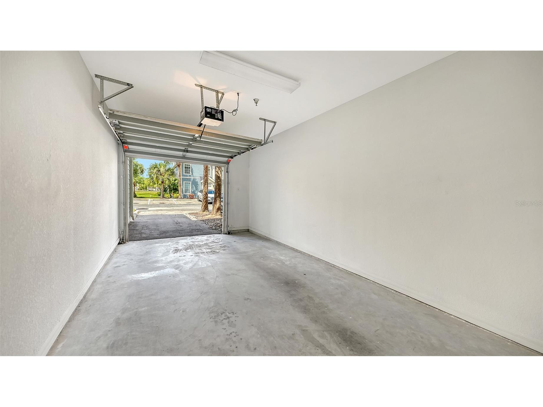 5561 Rosehill Road #104 Sarasota FL 34233 A4691365 image37