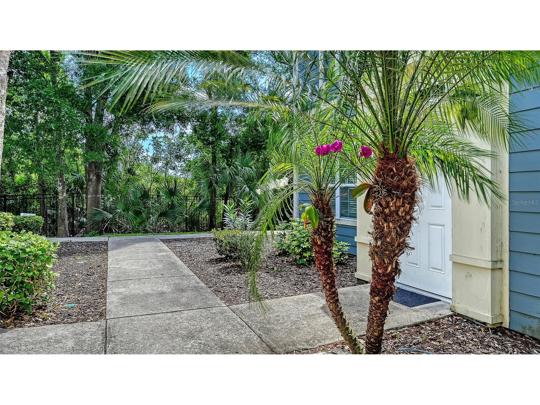 5561 Rosehill Road #104 Sarasota FL 34233 A4691365 image39