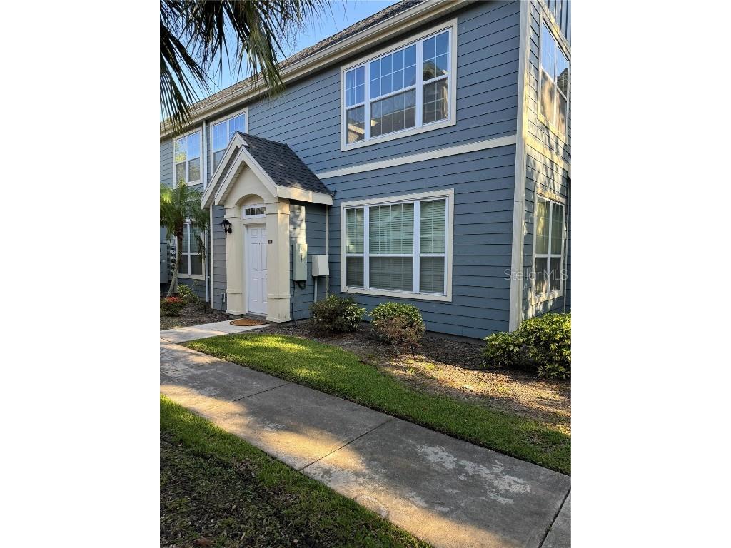 5561 Rosehill Road #203 Sarasota FL 34233 A4608252 image1