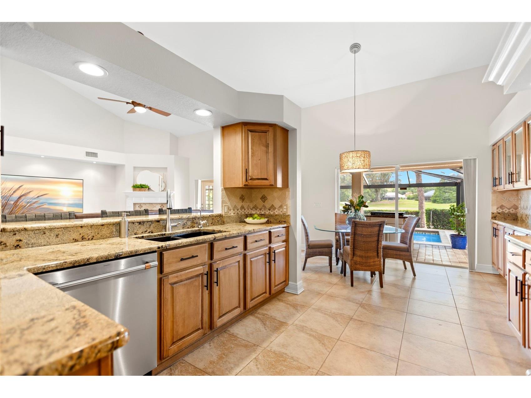 5562 Avenue Du Soleil Lutz FL 33558 TB8516762 image15