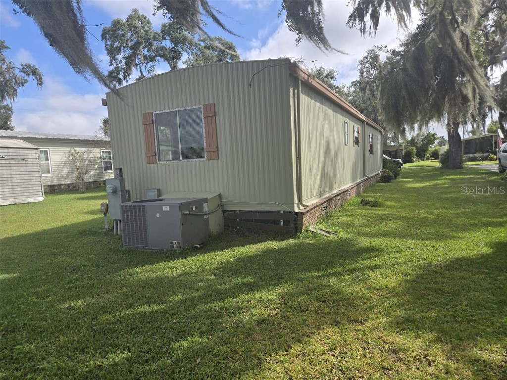5562 Lansing Dr Wildwood FL 34785 S5135339 image2