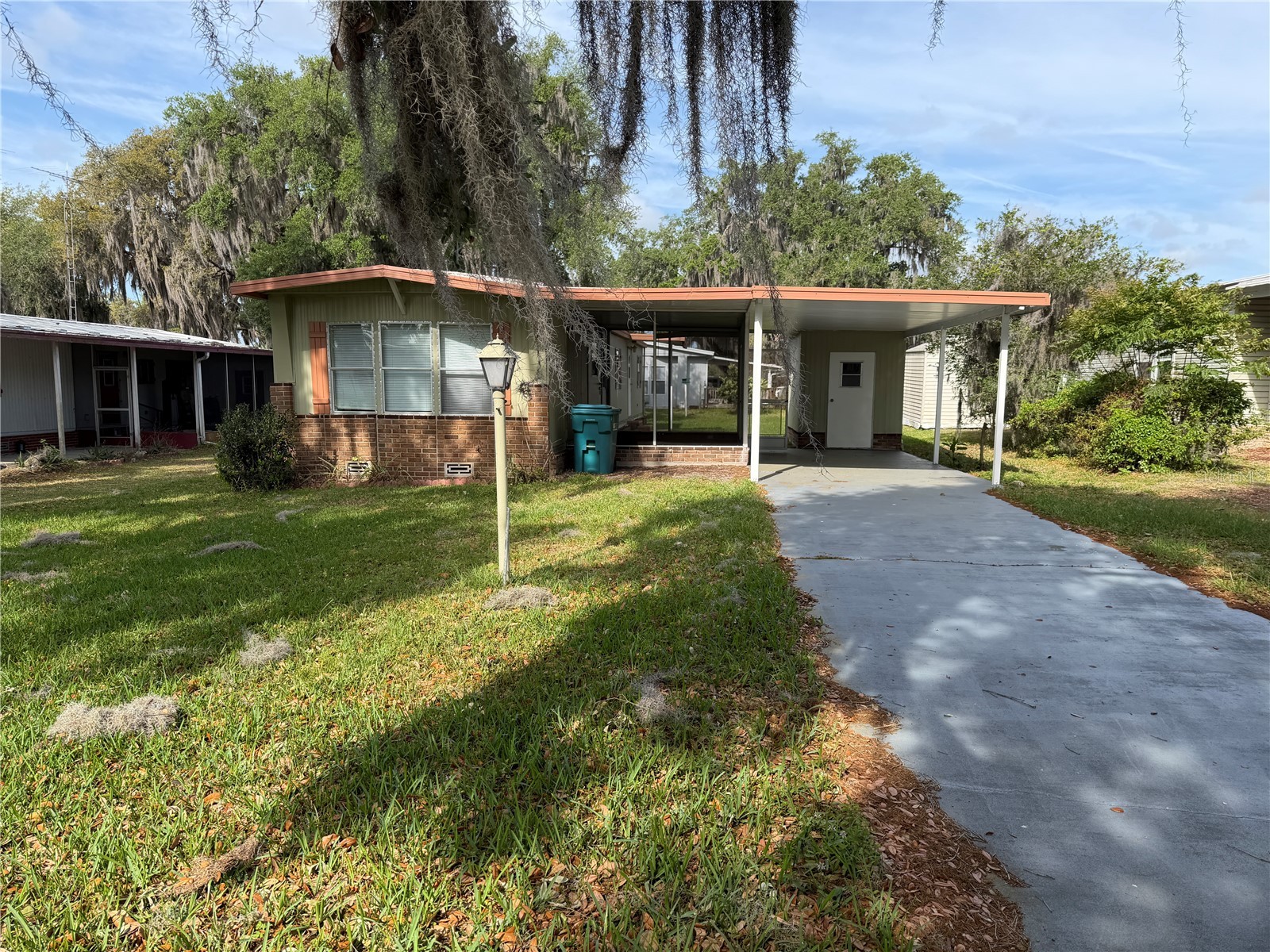 5562 Lansing Drive Wildwood FL 34785 TB8492496 image1