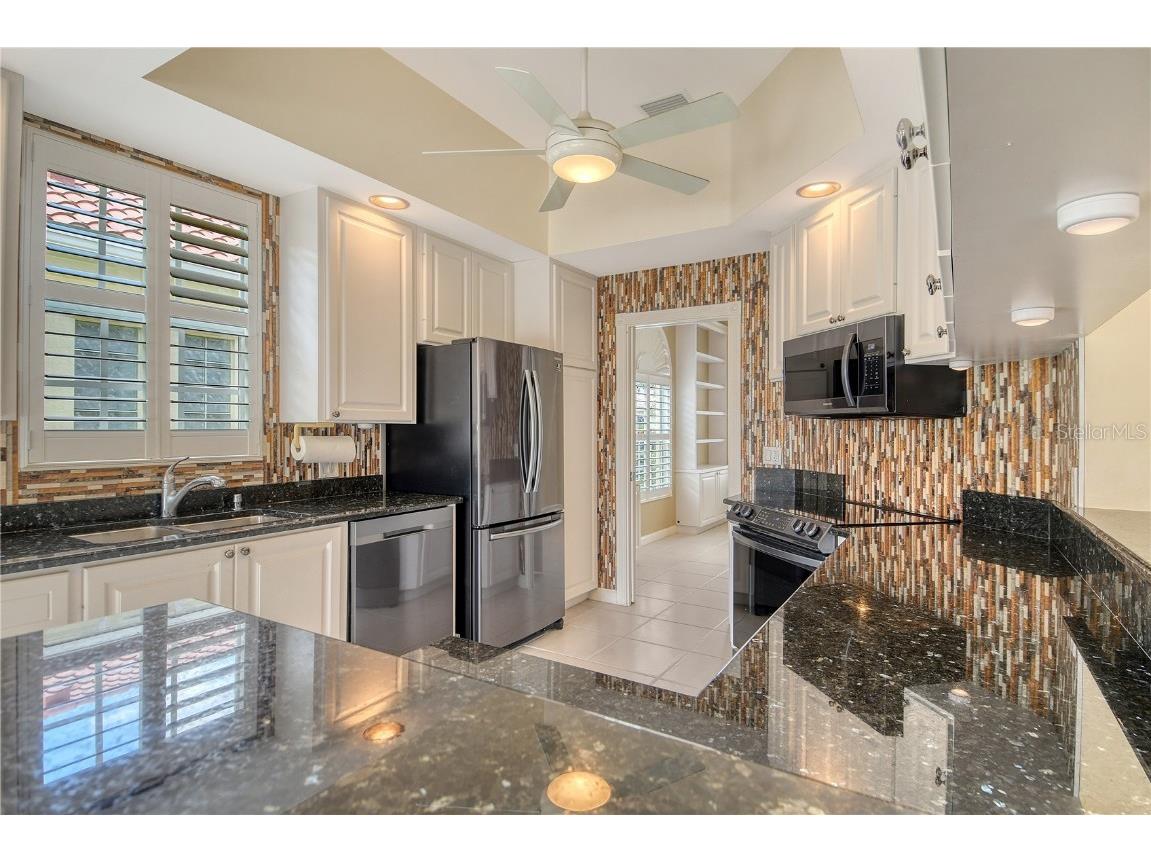 5562 Octonia Place Sarasota FL 34238 A4664536 image10