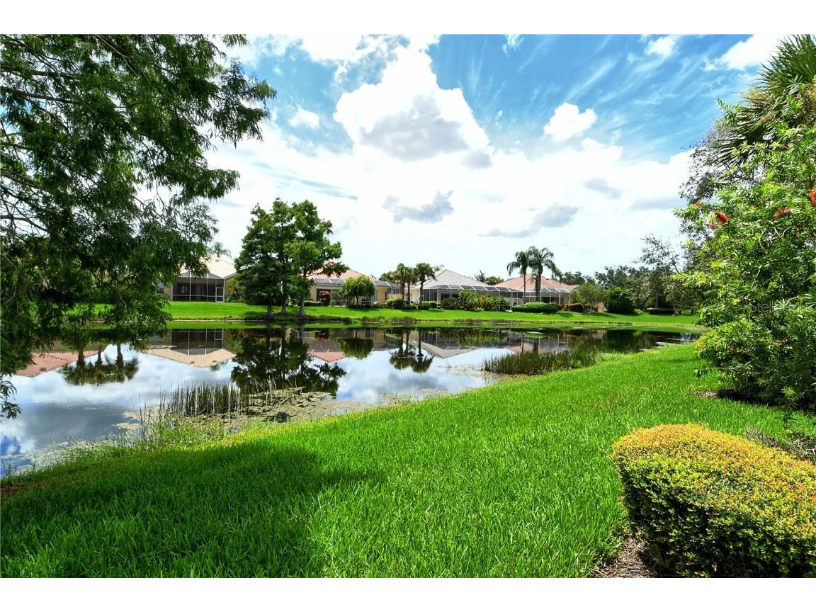 5562 Octonia Place Sarasota FL 34238 A4664536 image48