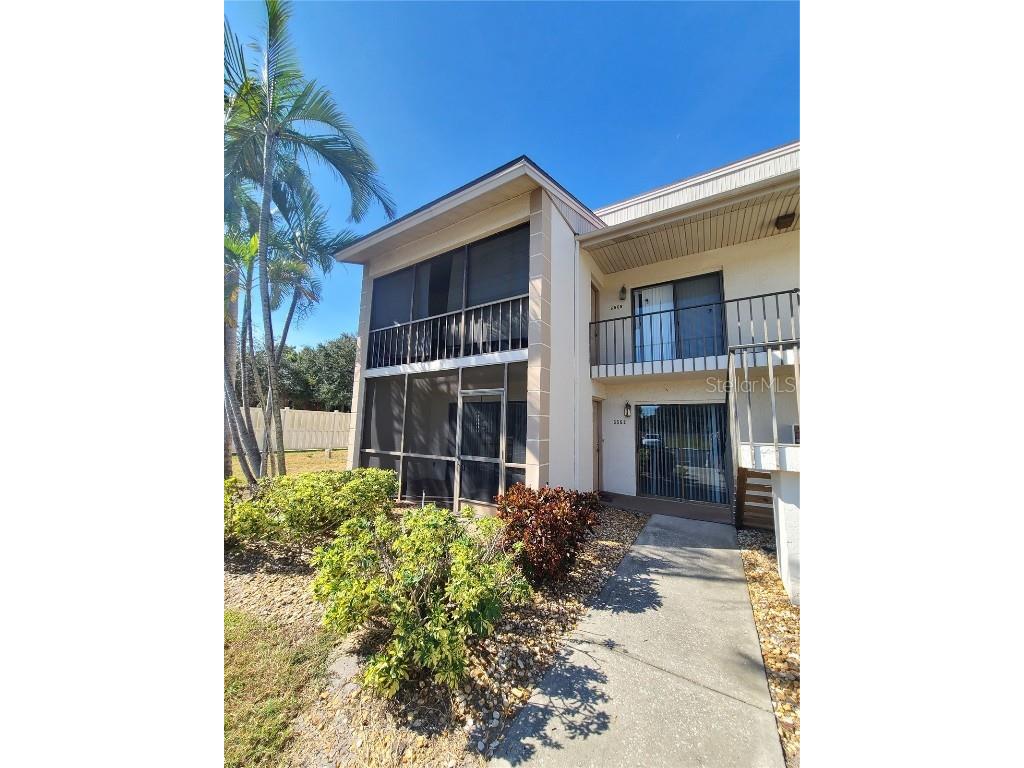 5562 Swift Road #1 Sarasota FL 34231 A4585344 image1