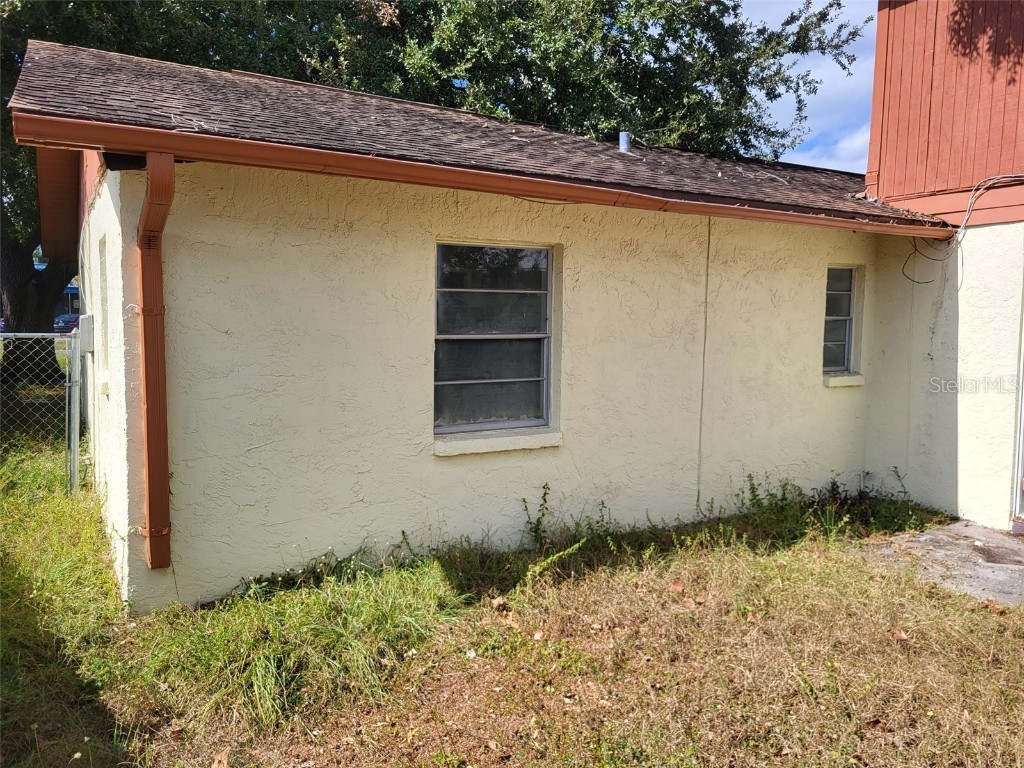 5563 58th Street N Kenneth City FL 33709 TB8443200 image12