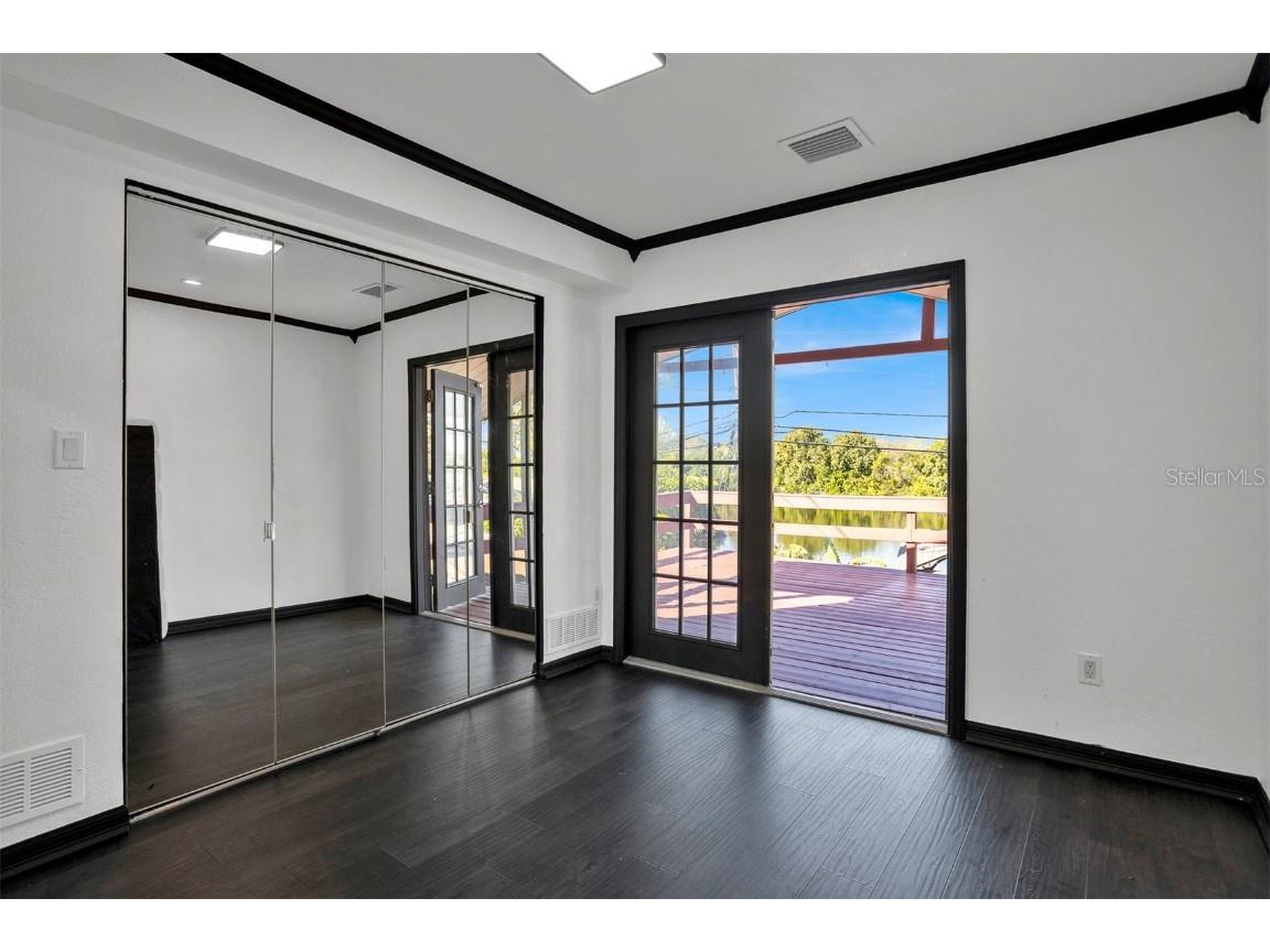 5564 63rd Way N Saint Petersburg FL 33709 TB8430375 image14