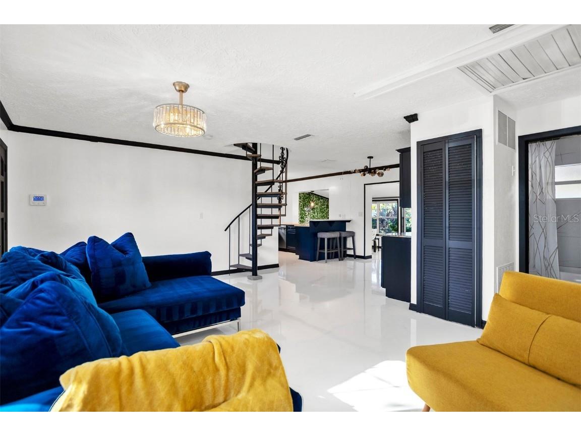 5564 63rd Way N Saint Petersburg FL 33709 TB8430375 image3