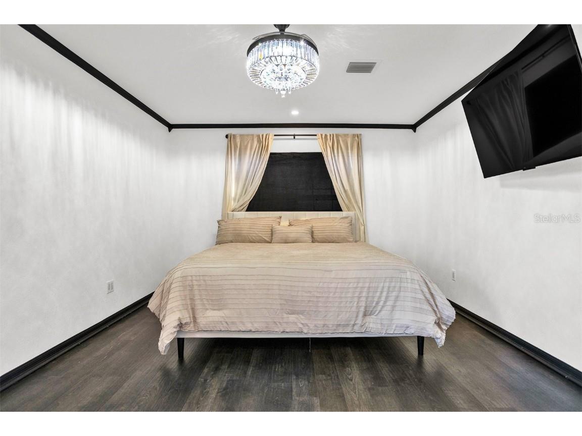 5564 63rd Way N Saint Petersburg FL 33709 TB8430375 image8