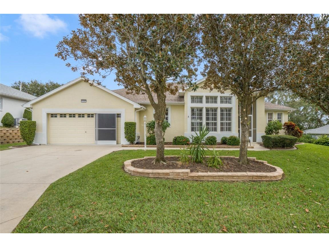 5564 Freeport Dr Tavares FL 32778 G5089690 image1