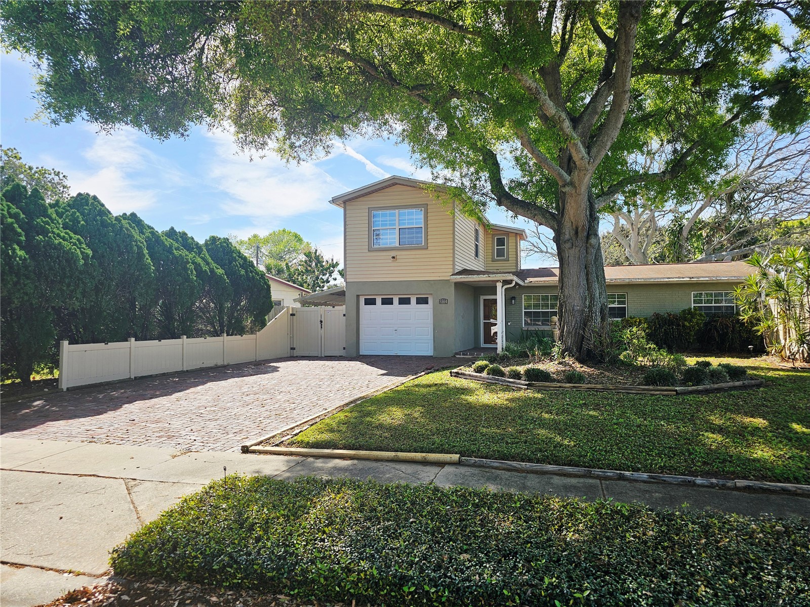 5564 N 63rd Way N Saint Petersburg FL 33709 TB8480979 image1