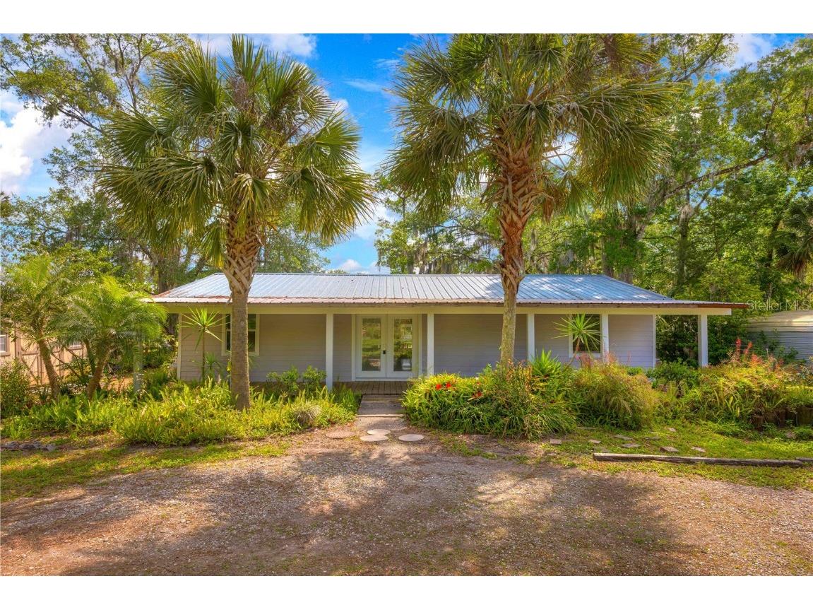 55646 Carl Street Astor FL 32102 V4935588 image1