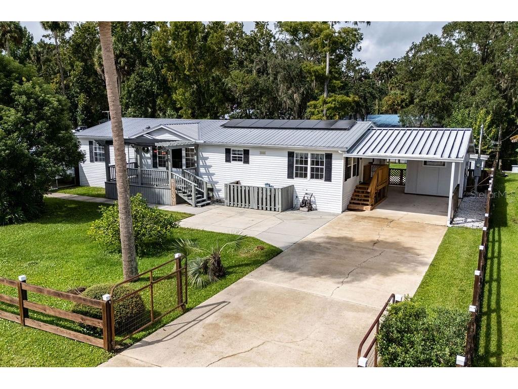 55647 Sam Street Astor FL 32102 - ST. JOHN RIVER G5087298 image1