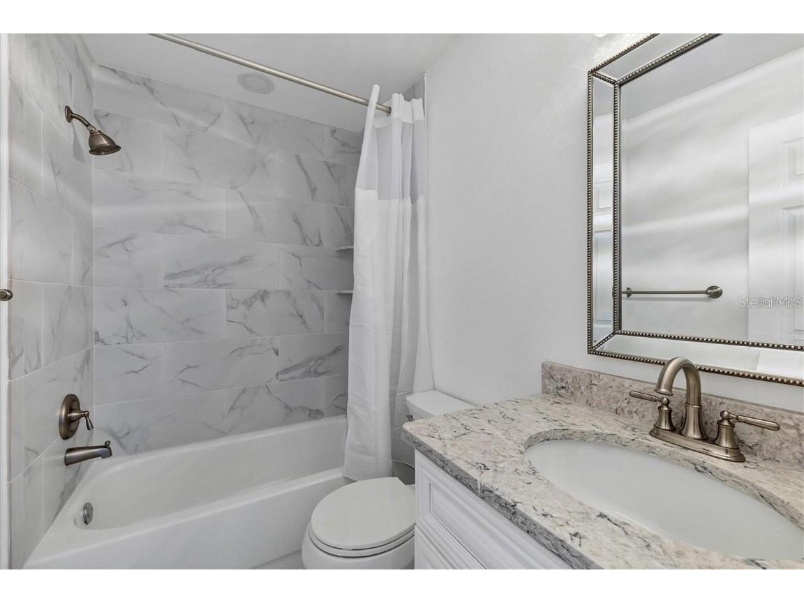 5565 Ashton Lake Drive #5565 Sarasota FL 34231 A4665341 image22