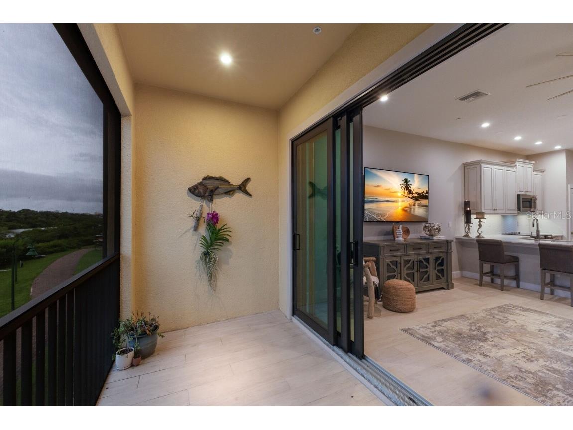 5565 Cannes Circle #5565 Sarasota FL 34231 A4664854 image17