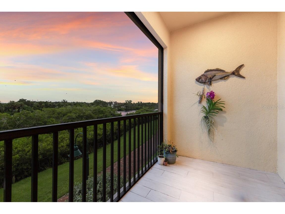 5565 Cannes Circle #5565 Sarasota FL 34231 A4664854 image19