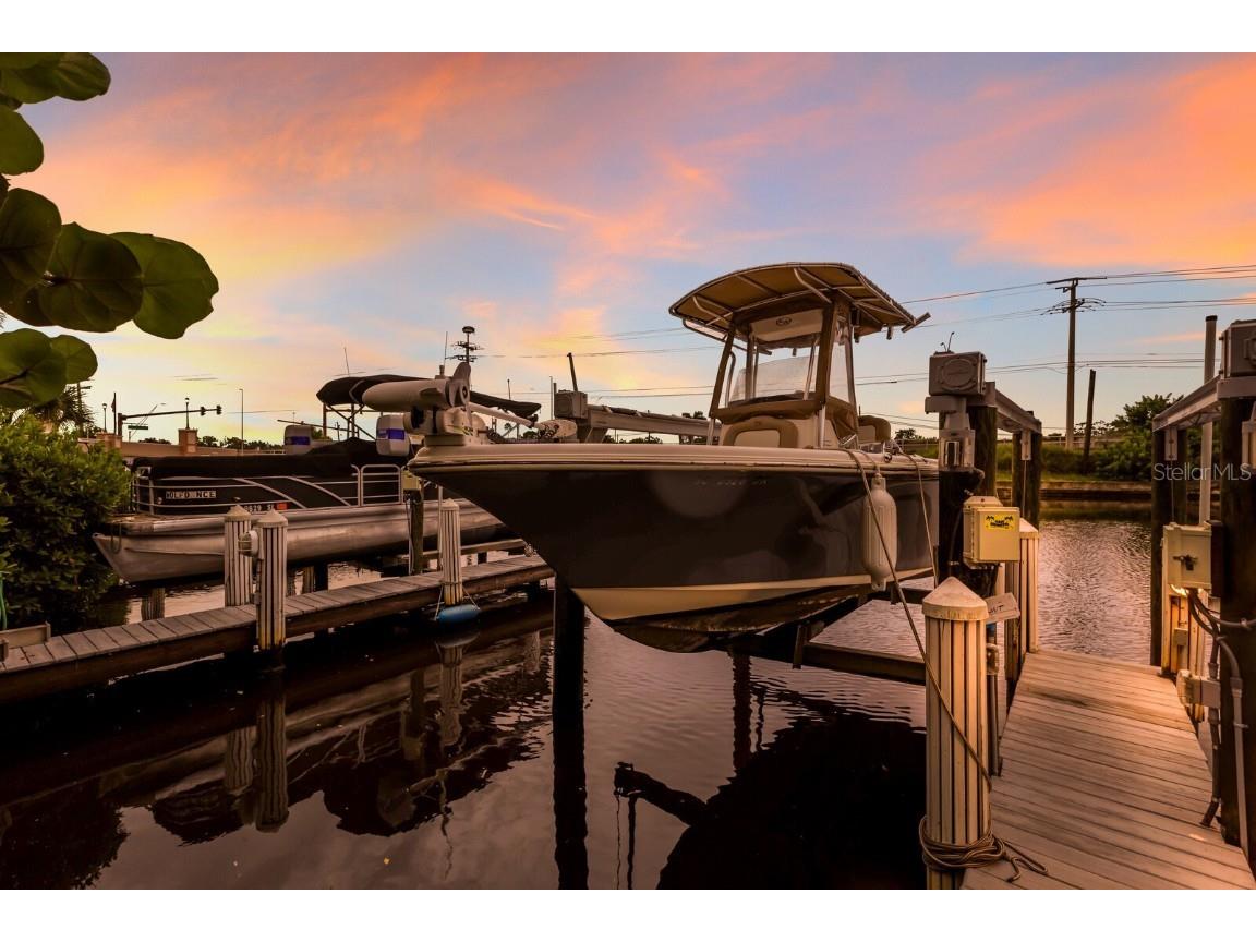 5565 Cannes Circle #5565 Sarasota FL 34231 A4664854 image43