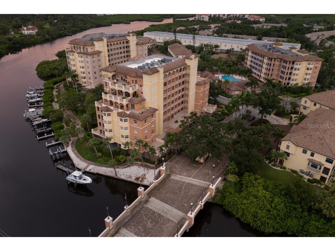 5565 Cannes Circle #5565 Sarasota FL 34231 A4664854 image64