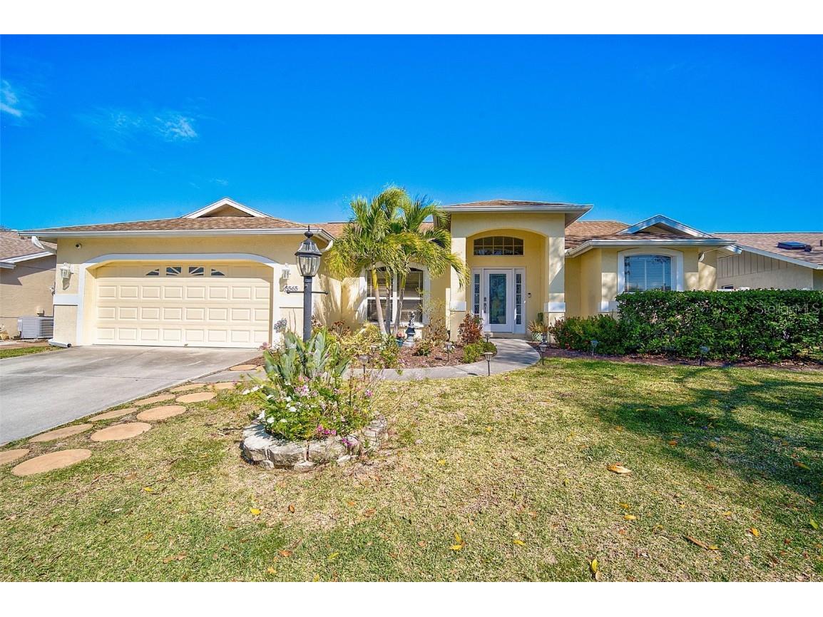 5565 Sweetwater Oak Drive Sarasota FL 34232 A4600769 image1