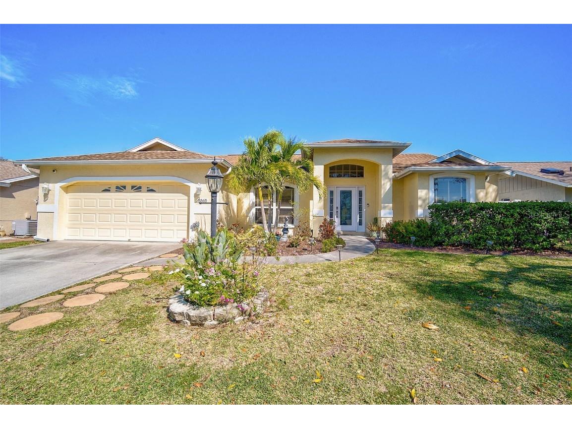 5565 Sweetwater Oak Drive Sarasota FL 34232 A4654102 image1