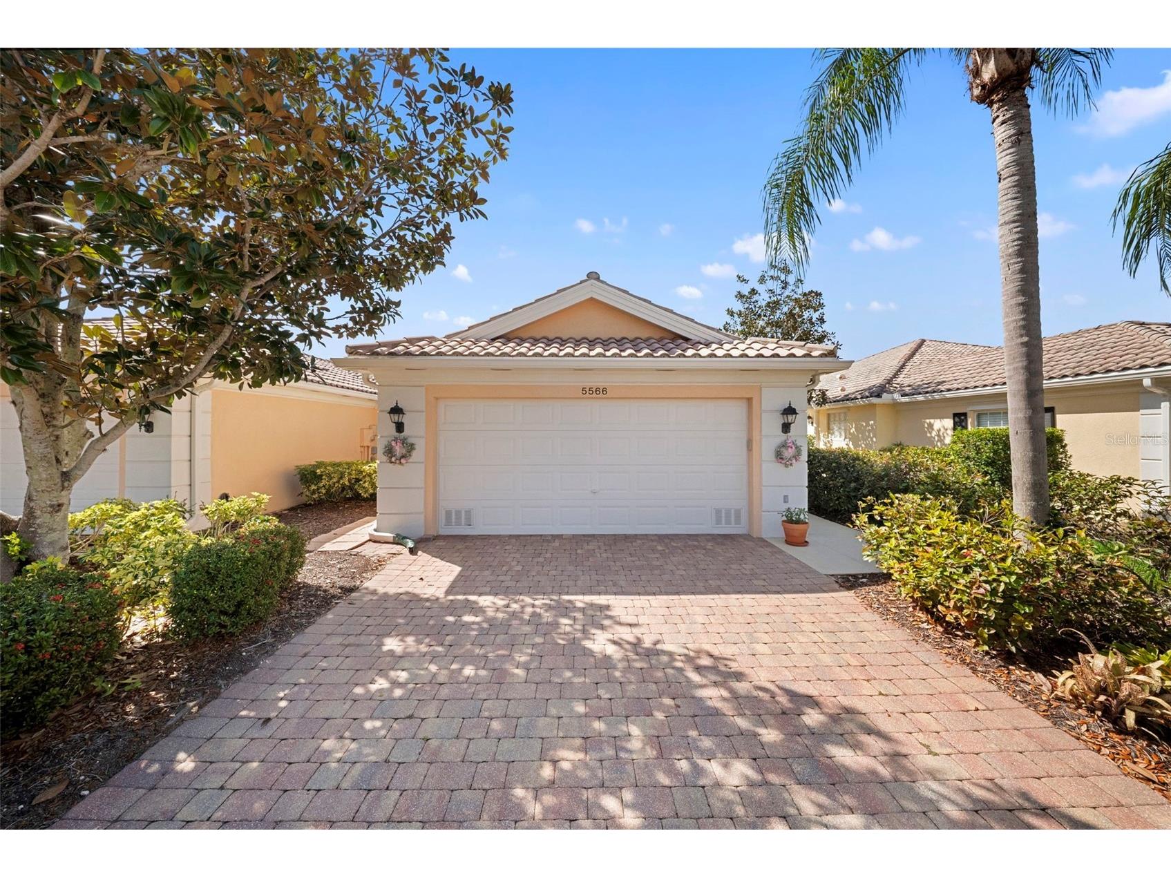 5566 Modena Place Sarasota FL 34238 A4686933 image1
