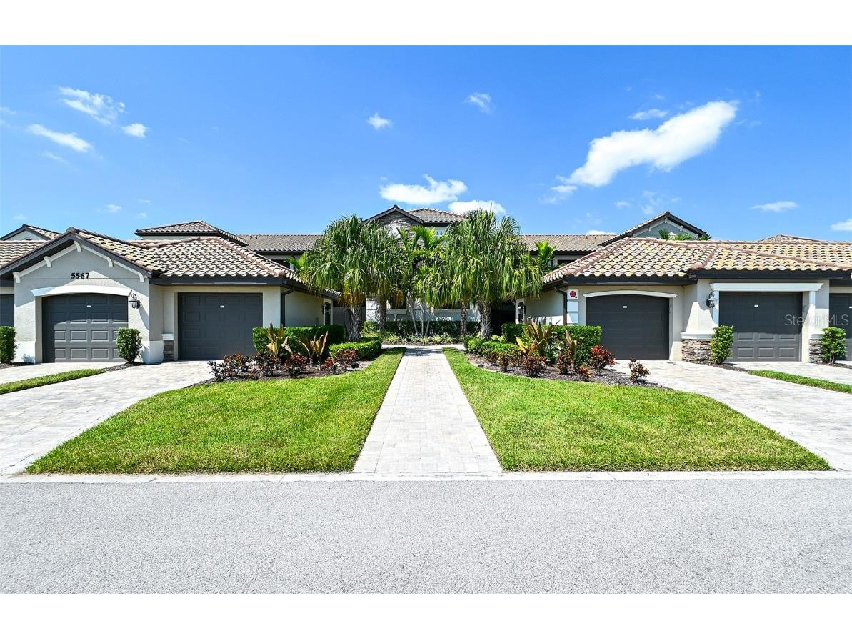 5567 Palmer Circle #104 Bradenton FL 34211 A4547612 image1