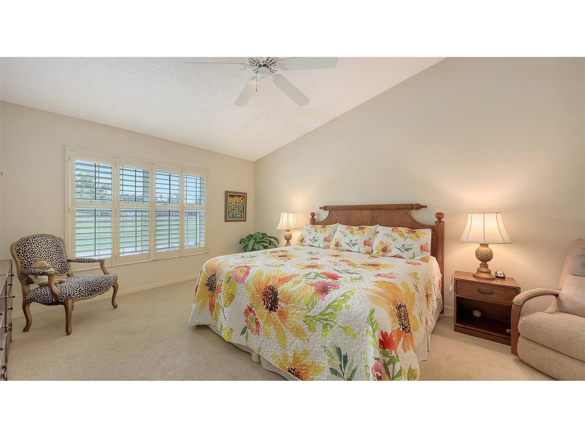 5568 Country Club Way Sarasota FL 34243 A4666779 image17