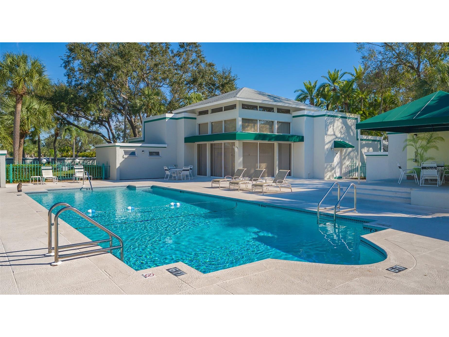 5568 Country Club Way Sarasota FL 34243 A4666779 image28