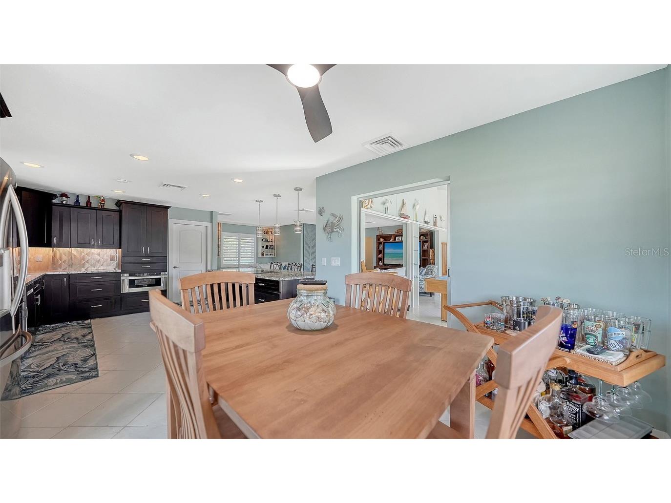 5569 Contento Drive Sarasota FL 34242 - SIESTA ISLES CANAL SYSTEM A4670108 image21