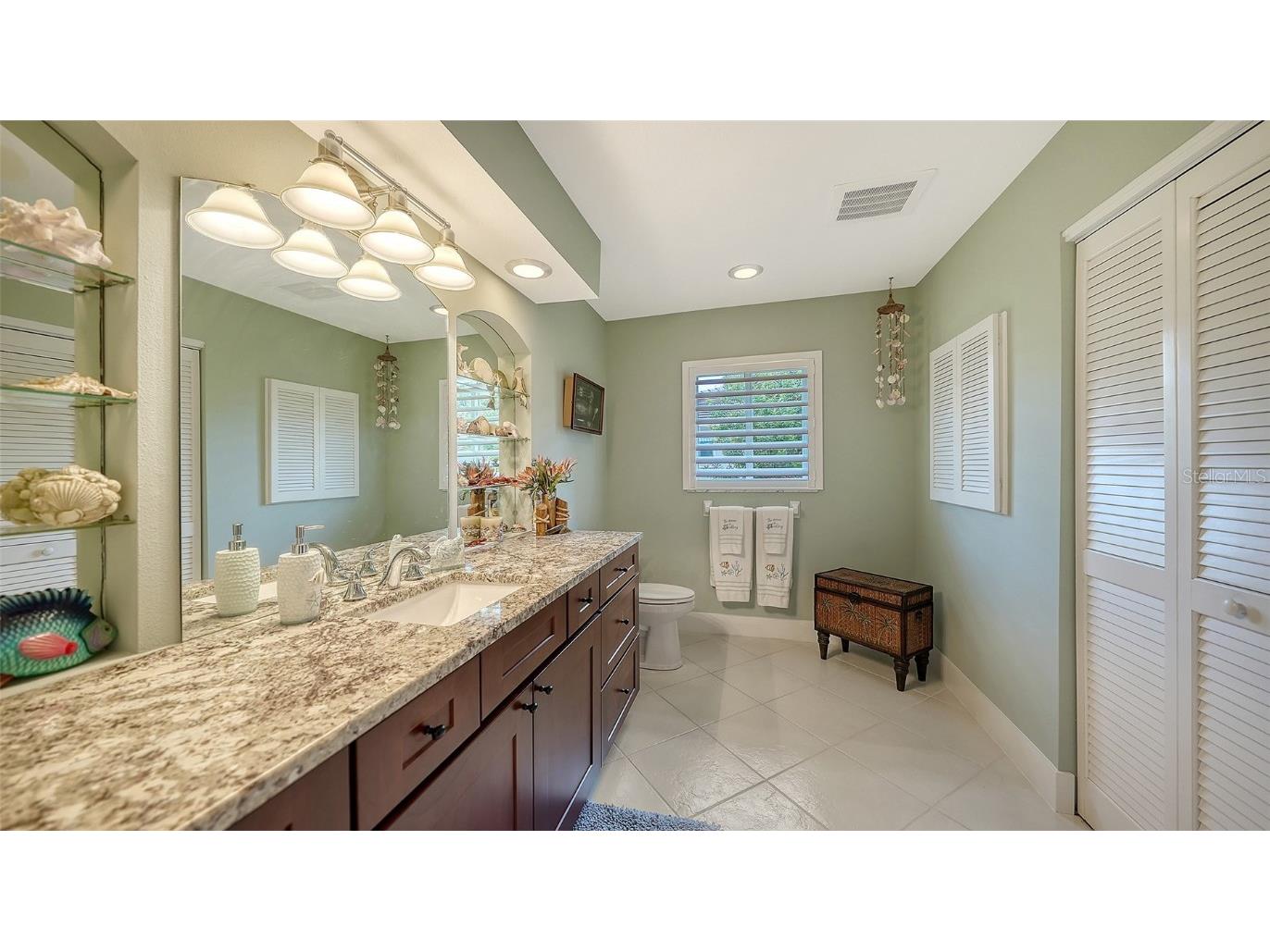 5569 Contento Drive Sarasota FL 34242 - SIESTA ISLES CANAL SYSTEM A4670108 image28