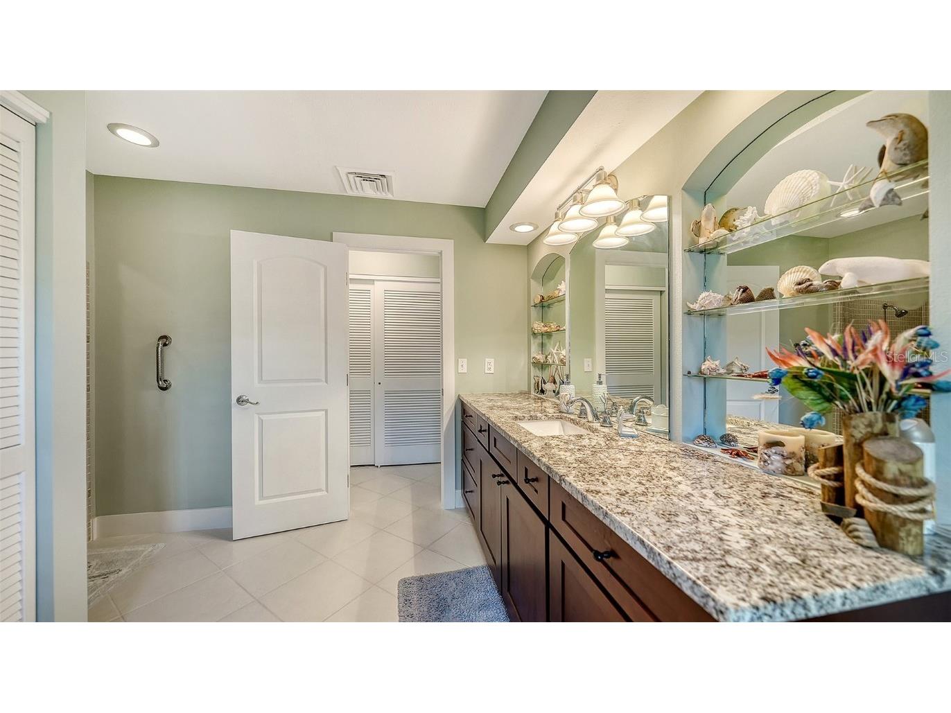 5569 Contento Drive Sarasota FL 34242 - SIESTA ISLES CANAL SYSTEM A4670108 image30