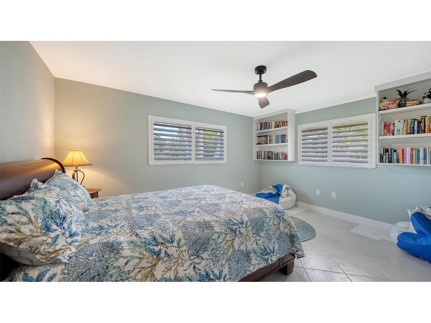 5569 Contento Drive Sarasota FL 34242 - SIESTA ISLES CANAL SYSTEM A4670108 image31