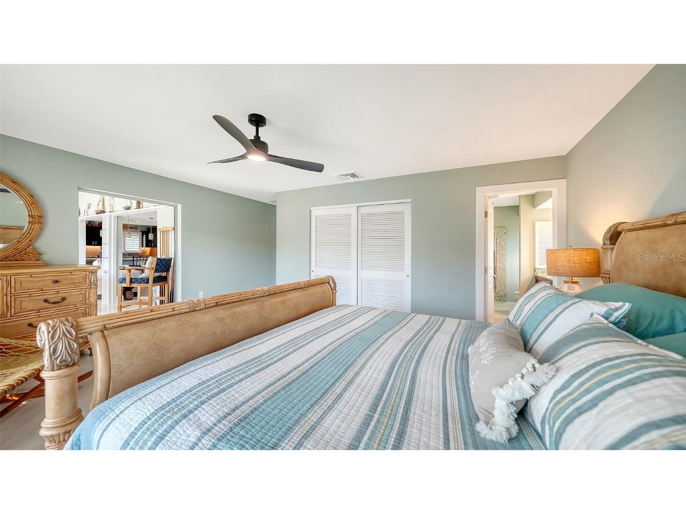 5569 Contento Drive Sarasota FL 34242 - SIESTA ISLES CANAL SYSTEM A4670108 image37