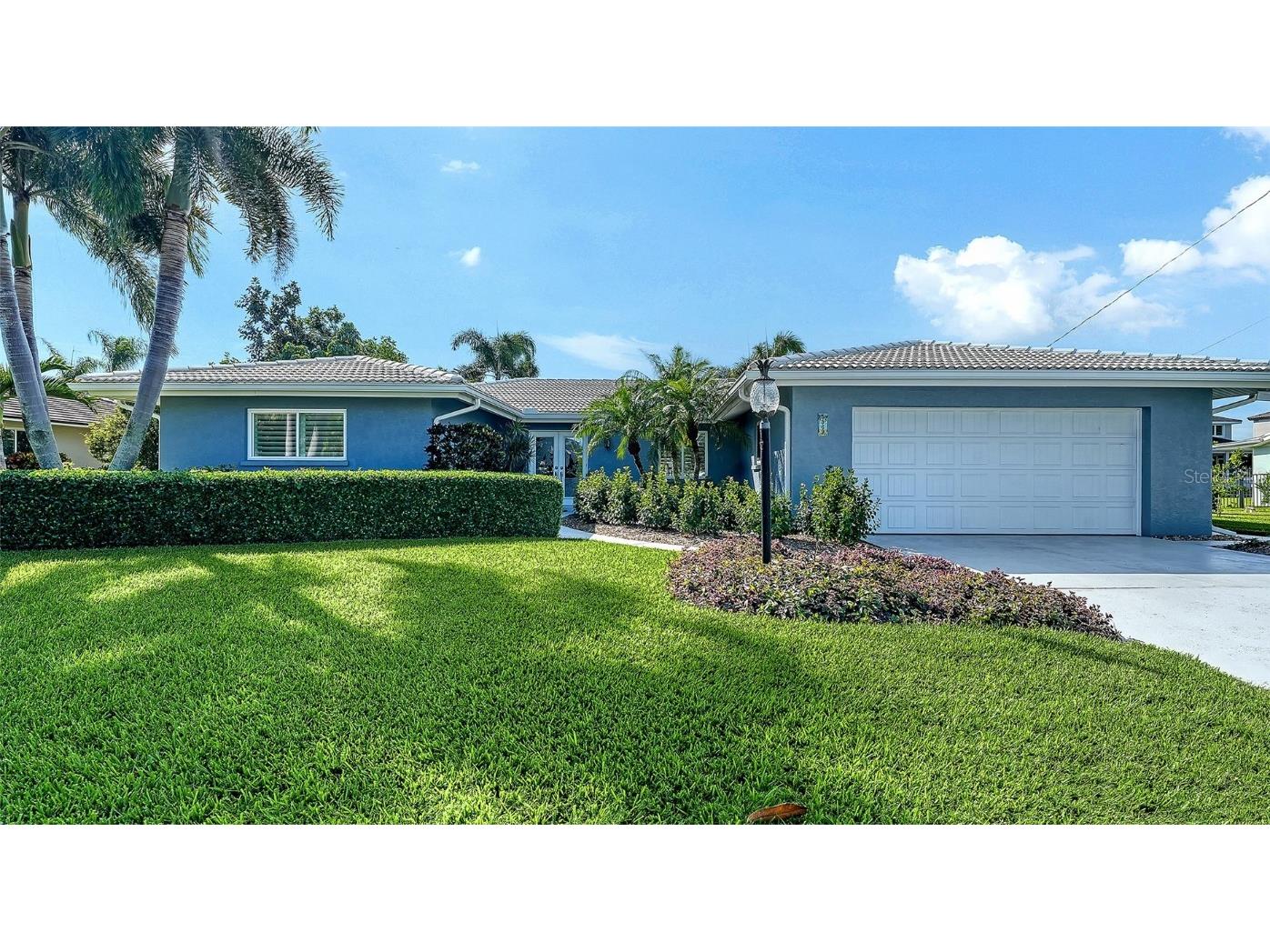 5569 Contento Drive Sarasota FL 34242 - SIESTA ISLES CANAL SYSTEM A4670108 image4