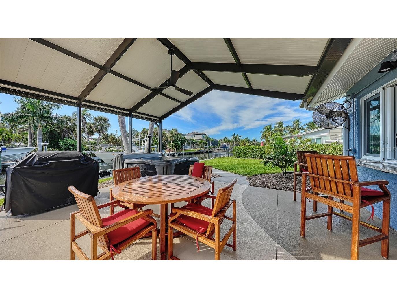 5569 Contento Drive Sarasota FL 34242 - SIESTA ISLES CANAL SYSTEM A4670108 image41