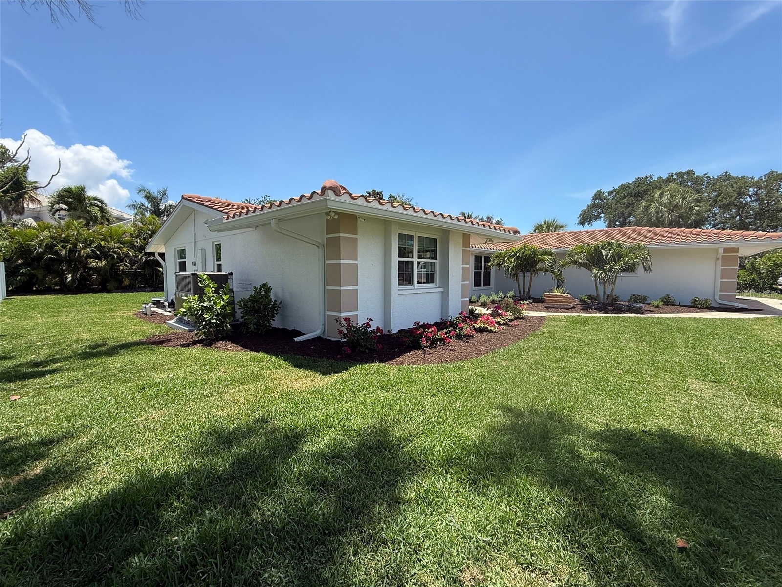 5569 Shadow Lawn Drive Sarasota FL 34242 A4691399 image16