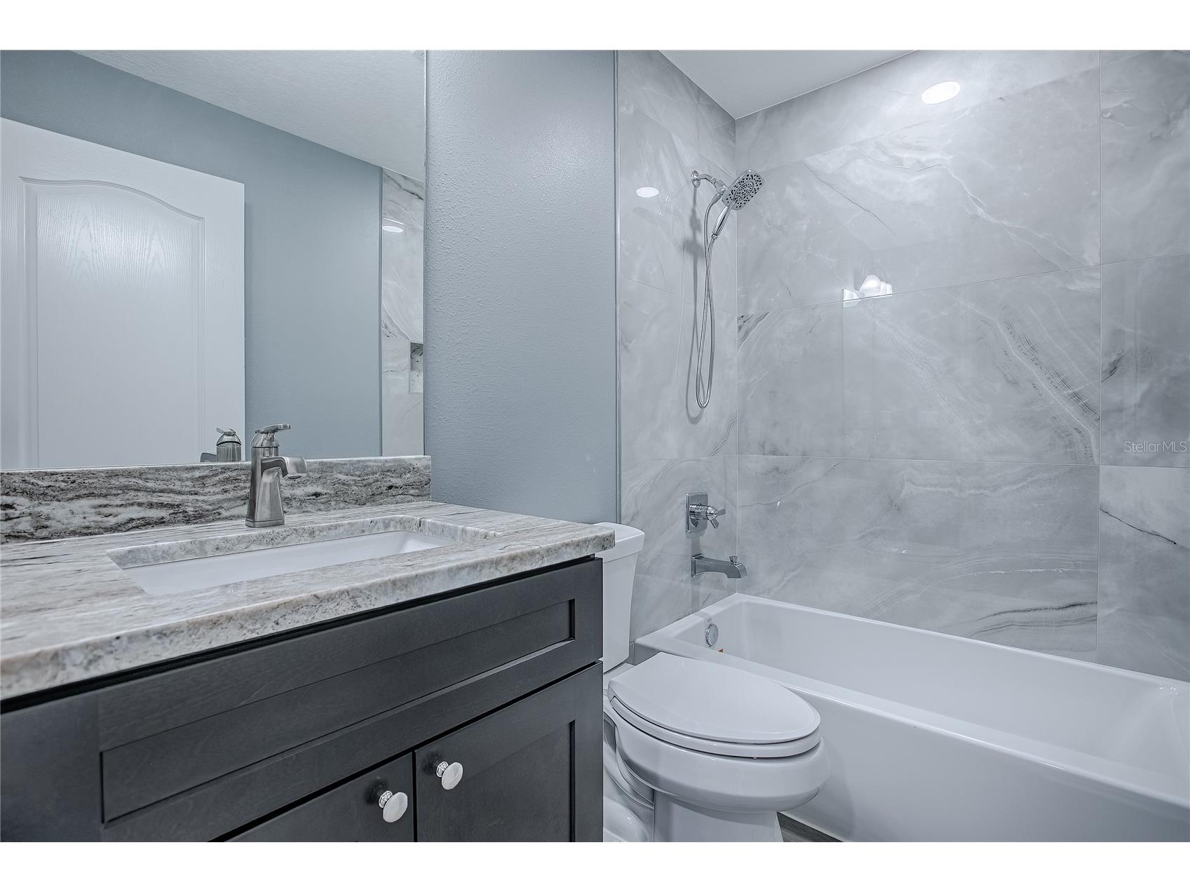 557 County Road 487 Lake Panasoffkee FL 33538 G5115070 image11