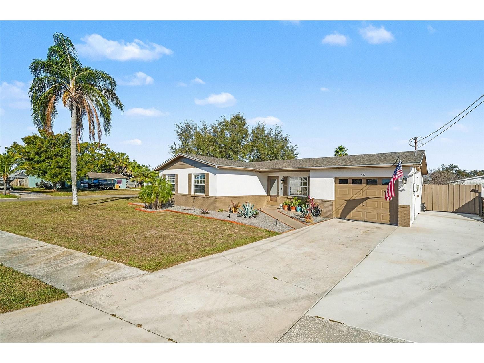 557 Flame Tree Drive Apollo Beach FL 33572 TB8463342 image3