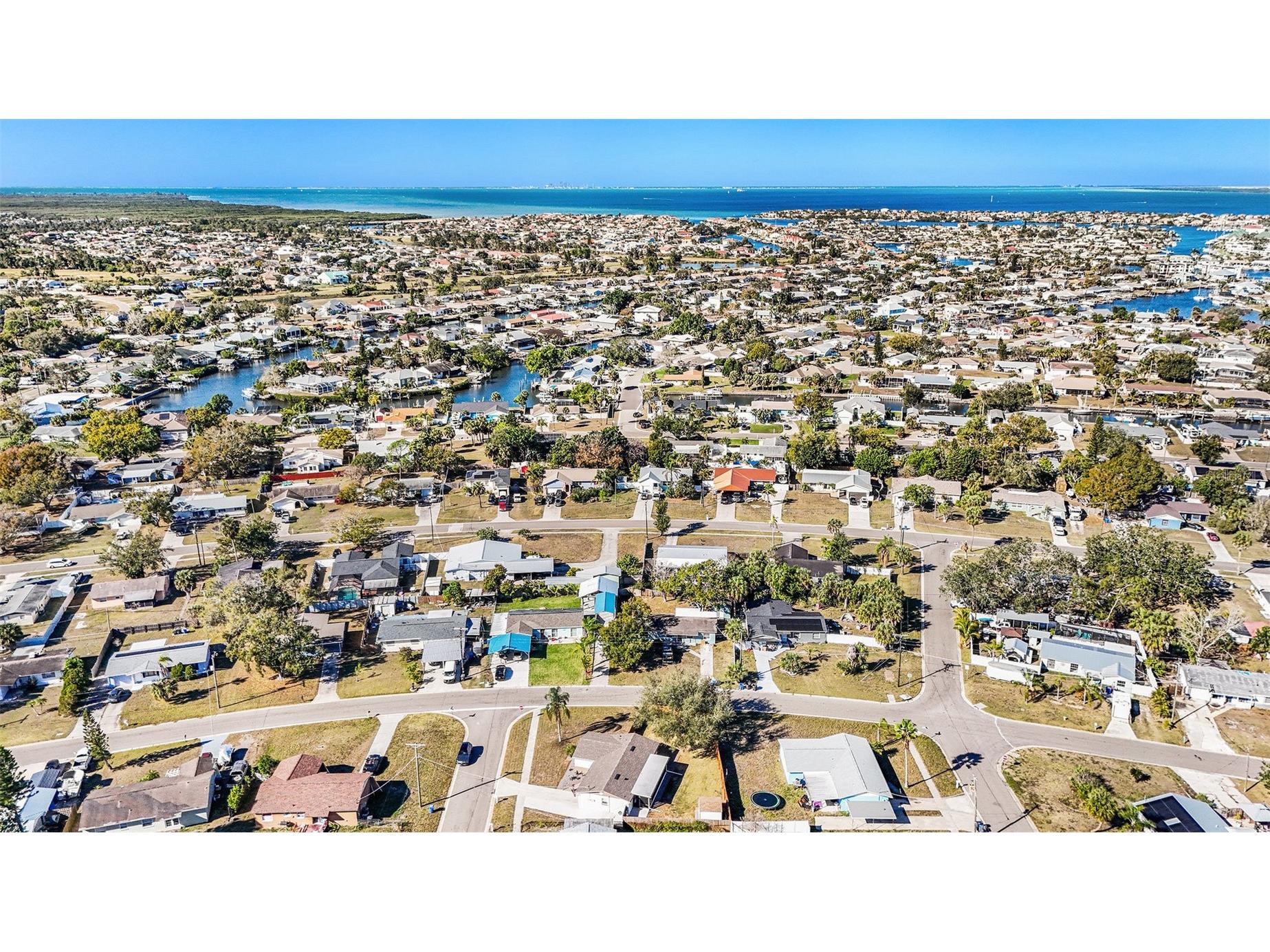 557 Flame Tree Drive Apollo Beach FL 33572 TB8463342 image30