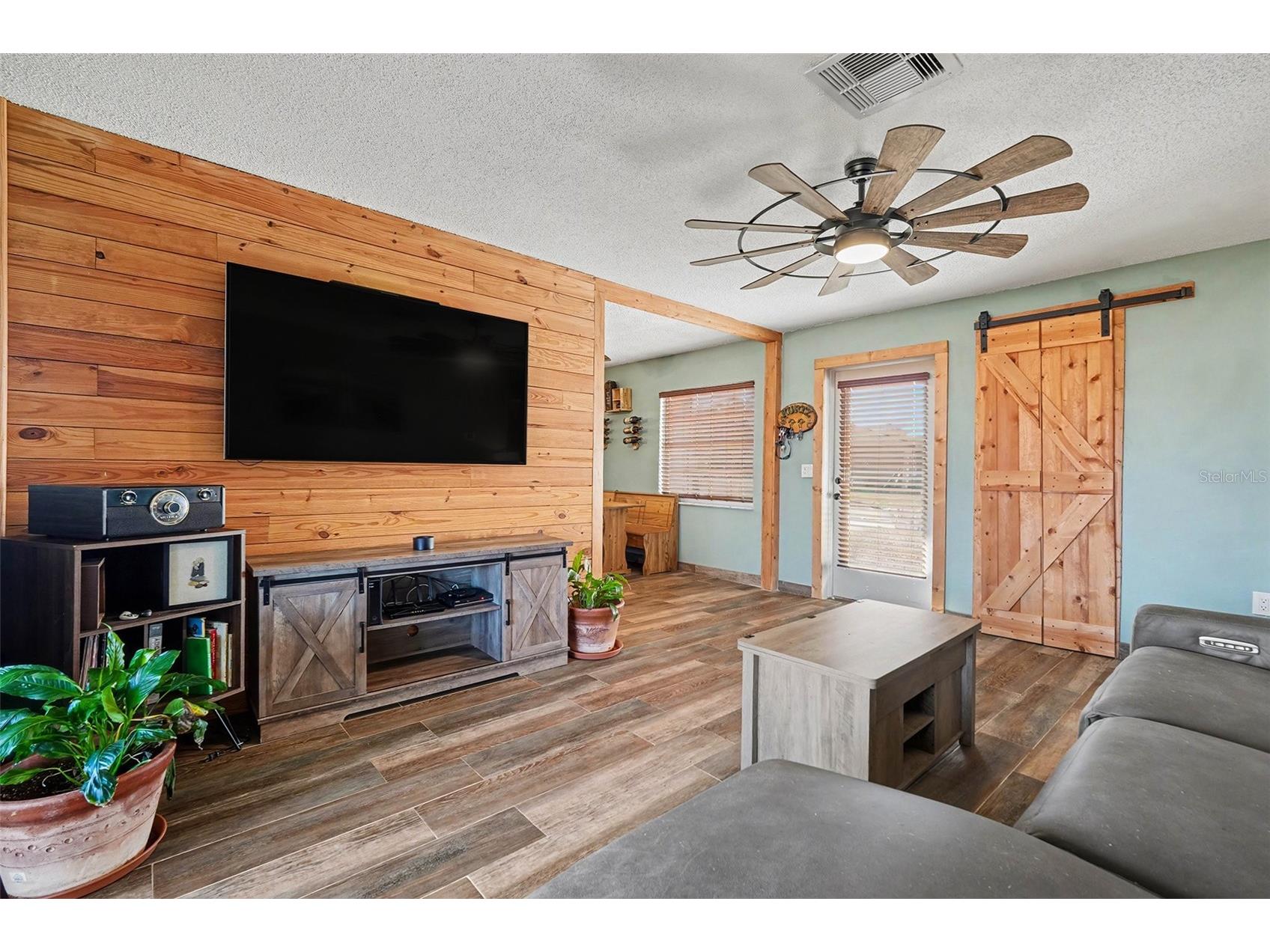 557 Flame Tree Drive Apollo Beach FL 33572 TB8463342 image8