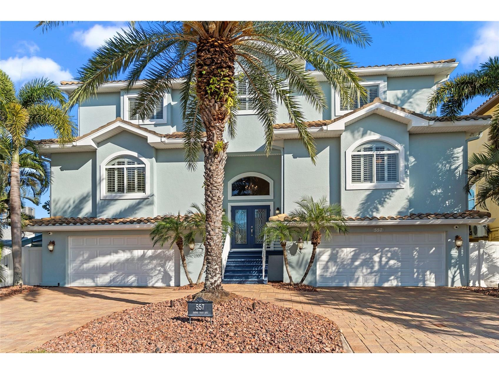 557 Johns Pass Avenue Redington Beach FL 33708 - BOCA CIEGA BAY TB8468221 image1