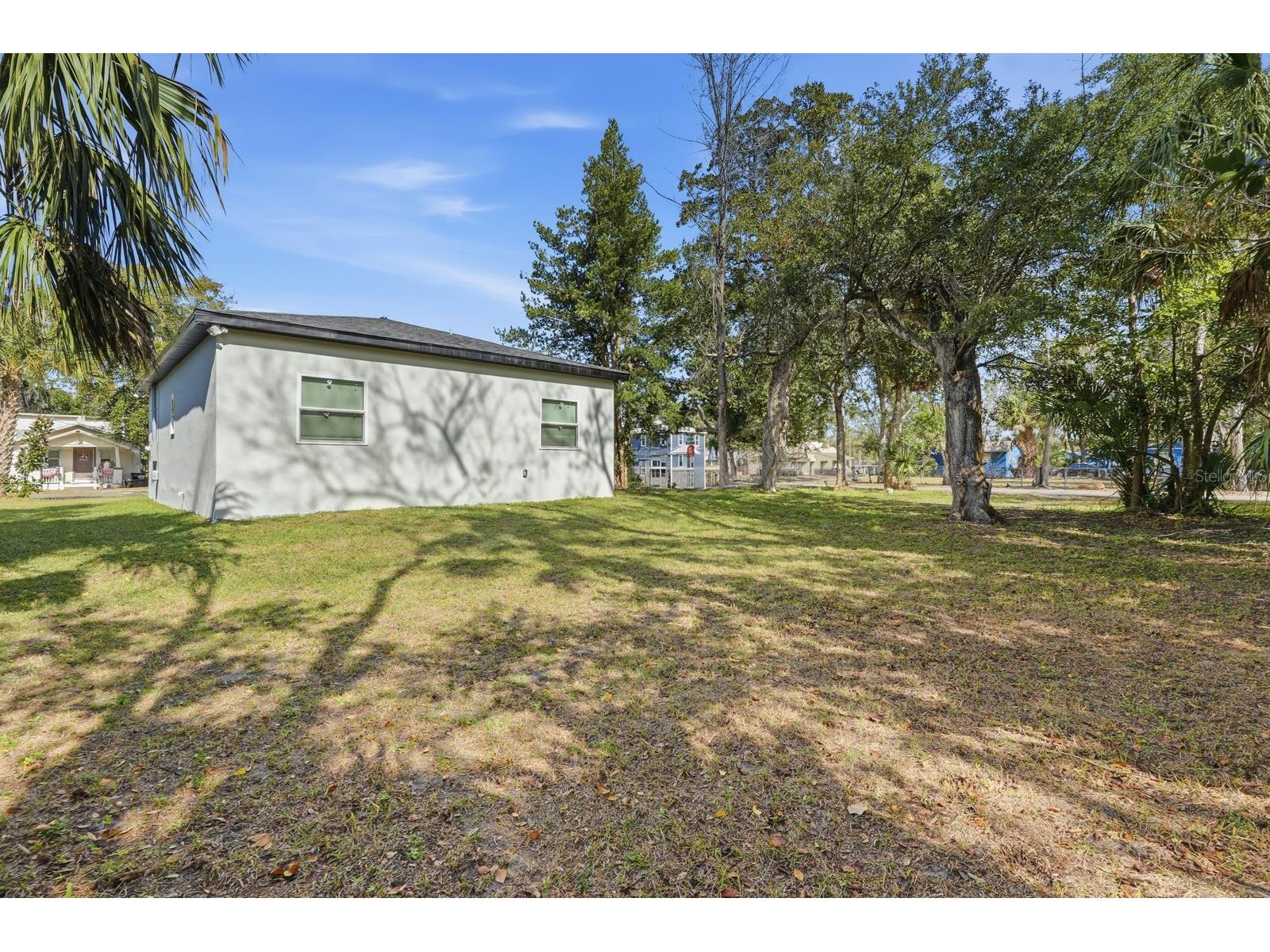 557 Live Oak Avenue Daytona Beach FL 32114 V4946343 image21